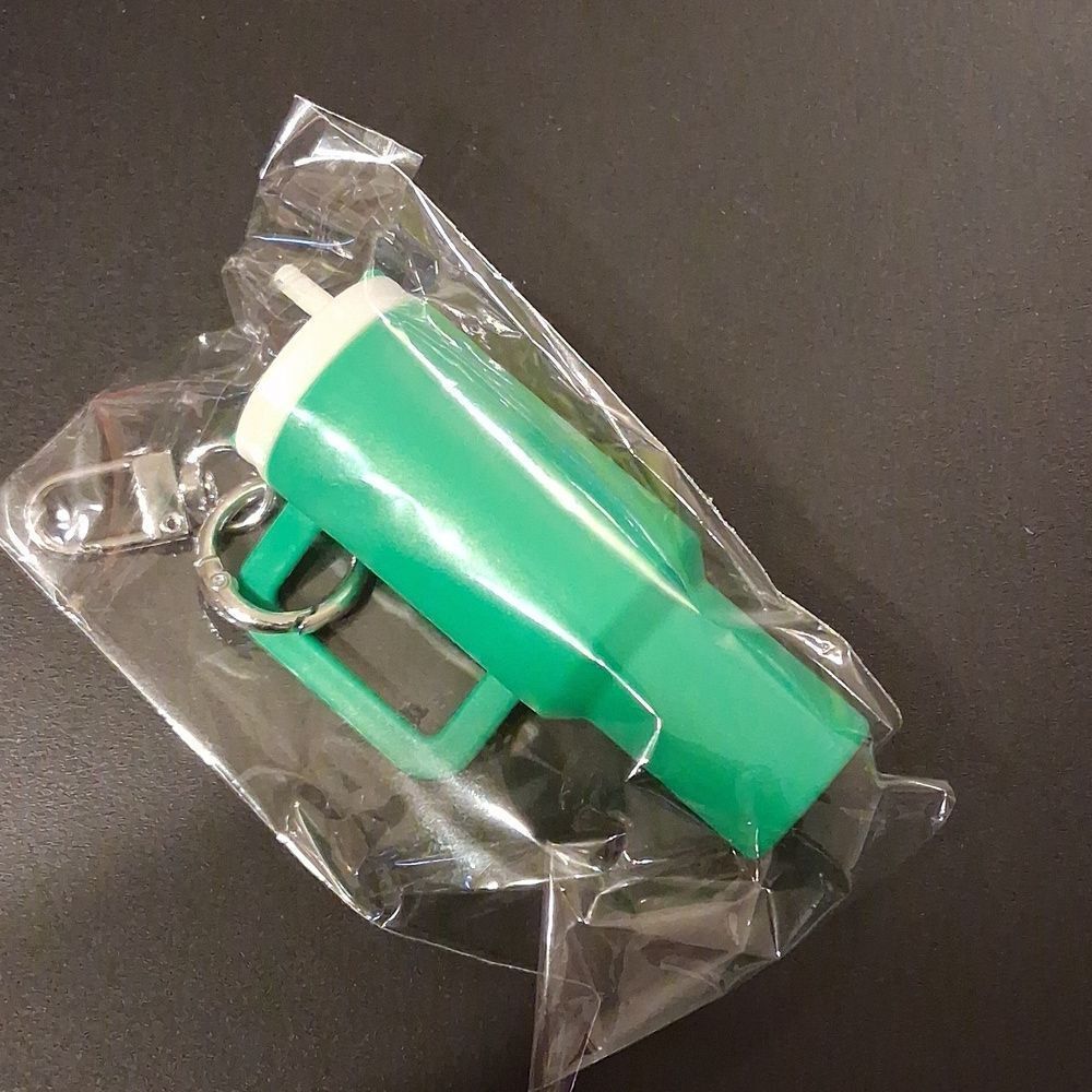 Tumbler Green Keychain Screws Open To Store Small Items New